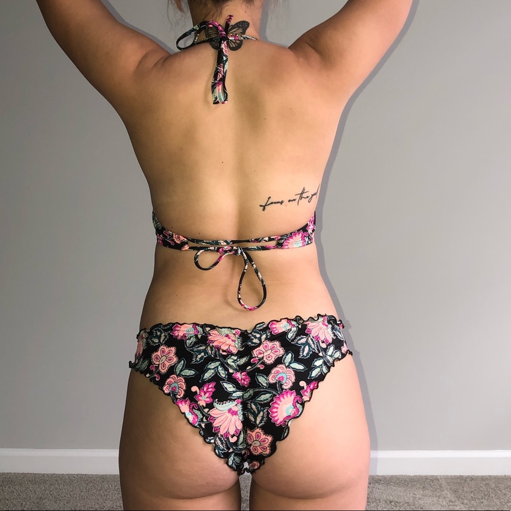 Floral bikini - Picture 4 of 4
